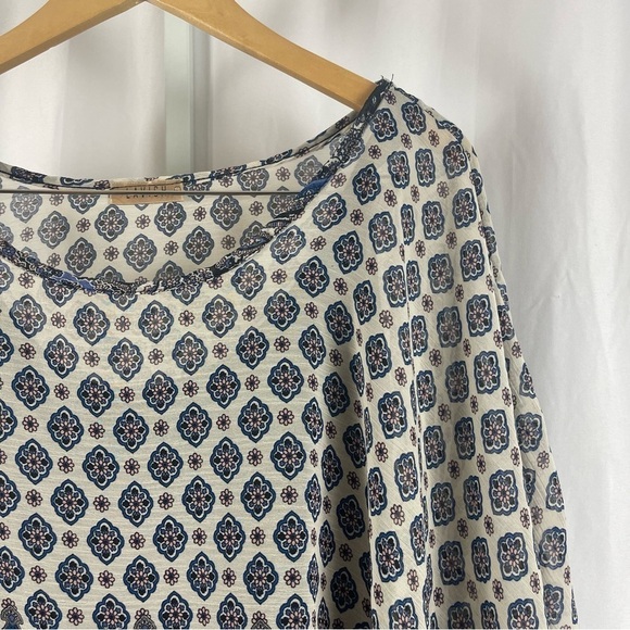 Lavish Large Boho Flowy Scarf Print Flowy Scoop Neck Boxy Top Tank Top - Picture 7 of 7